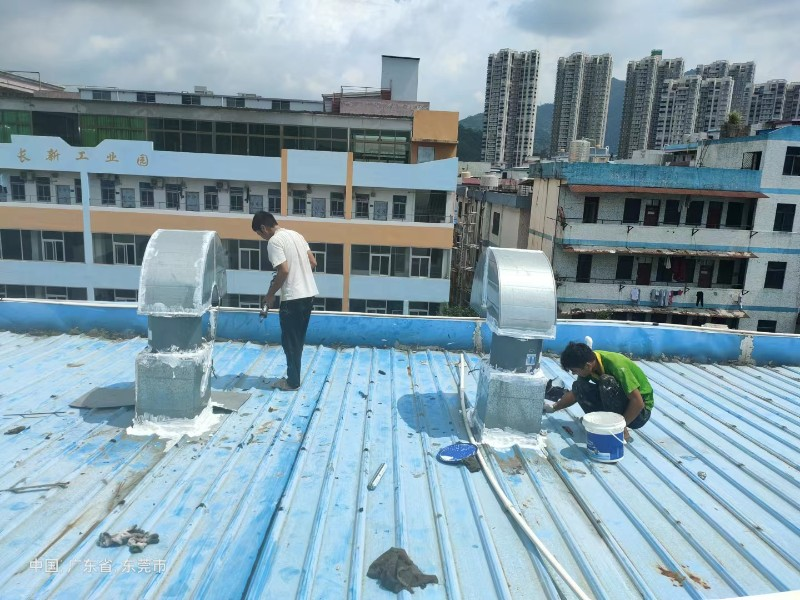 平阴钢结构屋面涂料维修方法